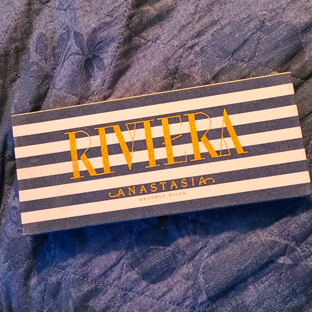 Anastasia Rivera eye palette